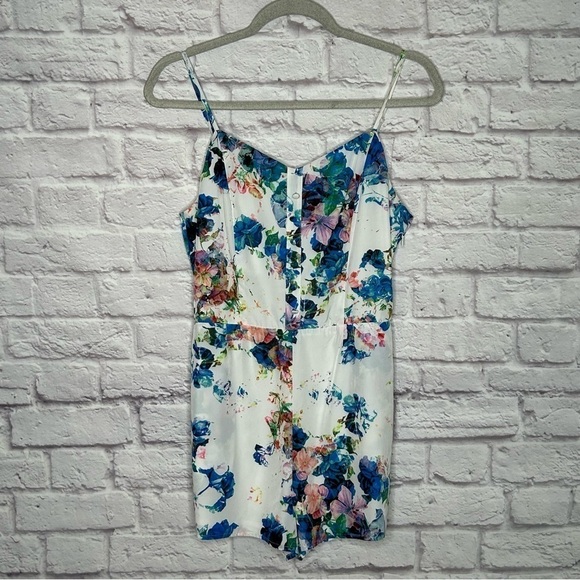 Lovers + Friends Escape Romper in Blue Floral - Picture 6 of 16